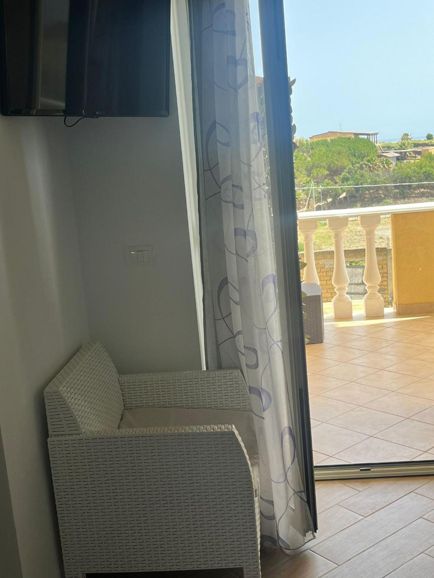 Al Faro Bed & Breakfast Реалмонте Екстериор снимка