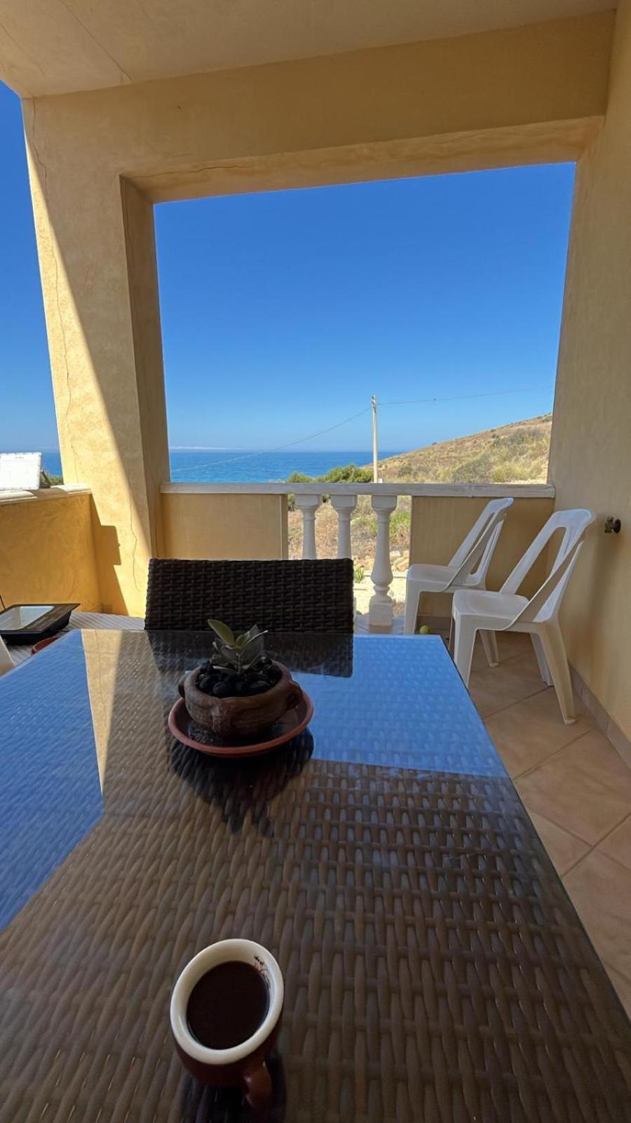 Al Faro Bed & Breakfast Реалмонте Екстериор снимка